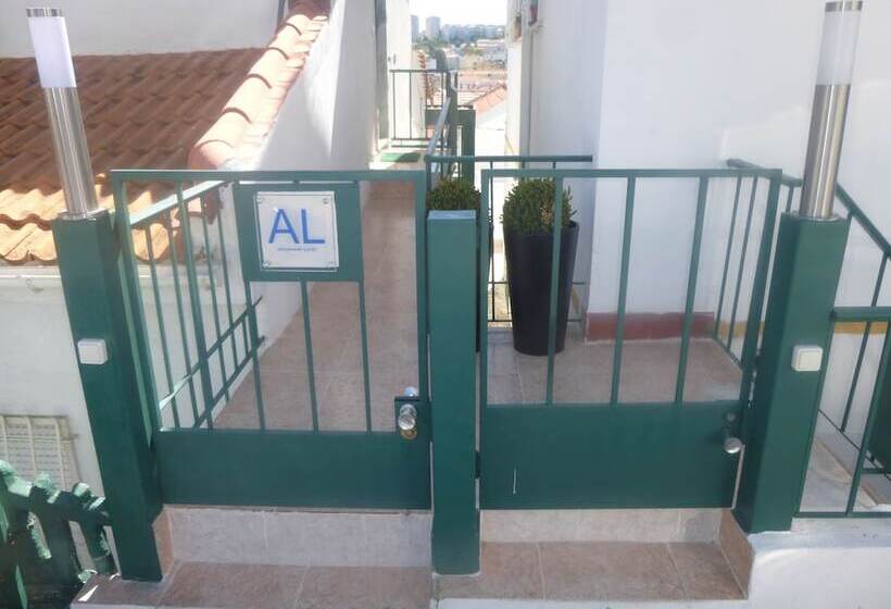 هتل Oriente Dna Studios & Rooms