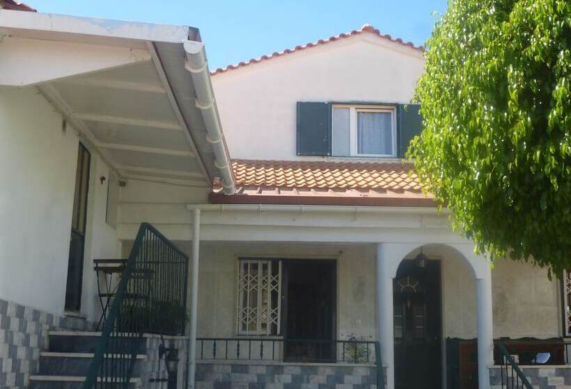 هتل Oriente Dna Studios & Rooms