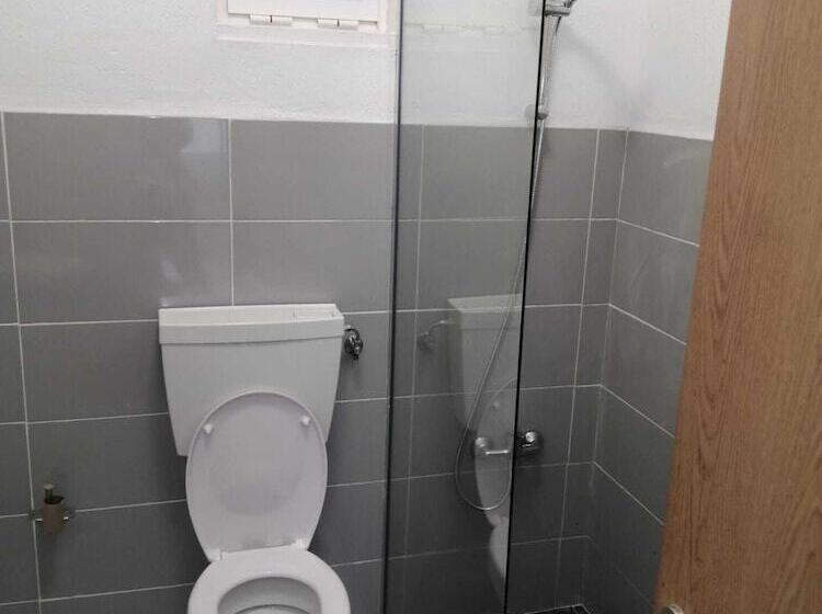 هتل Oriente Dna Studios & Rooms