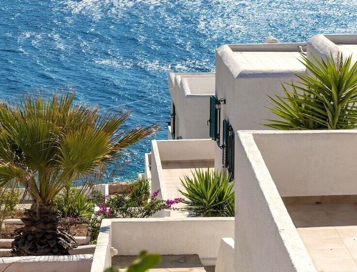 Отель Pahivouni Studios & Suites