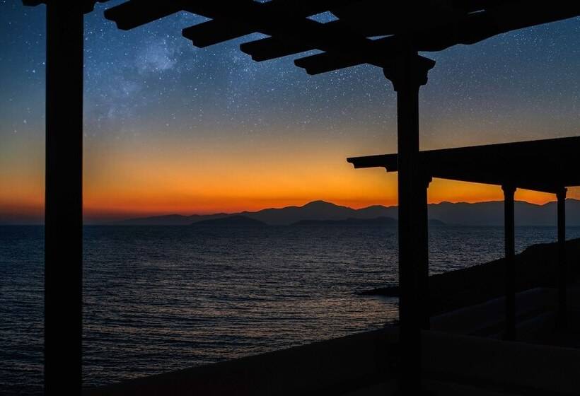 Отель Pahivouni Studios & Suites