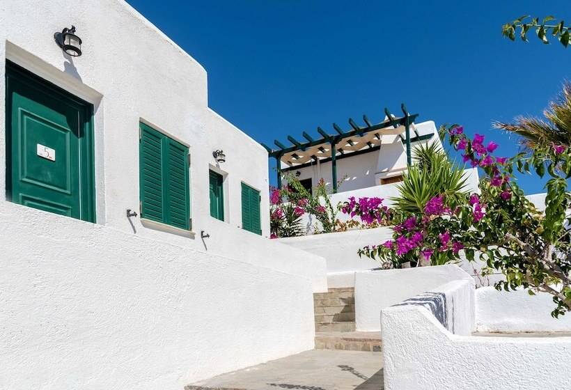 Отель Pahivouni Studios & Suites