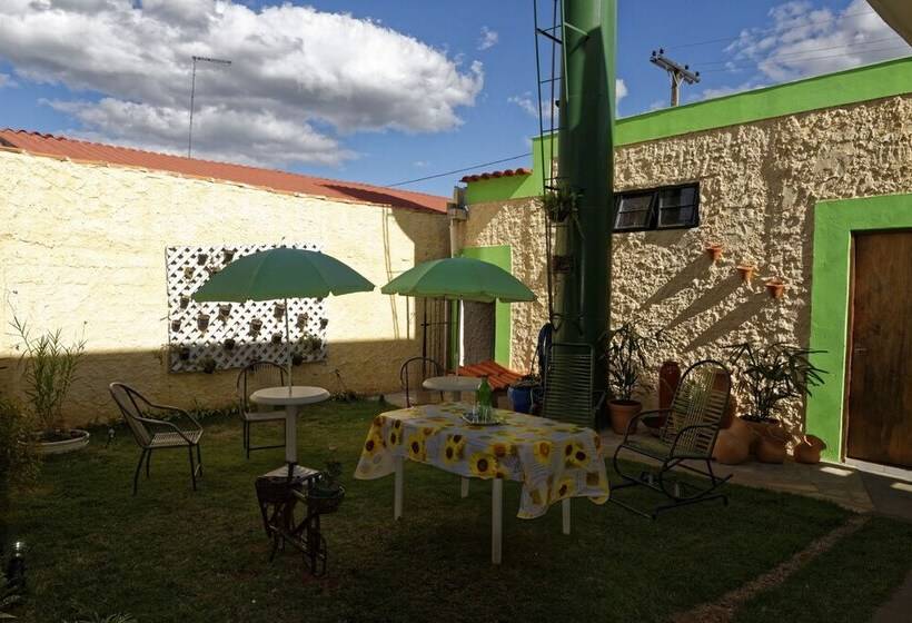 فندق Pousada Dos Girassóis