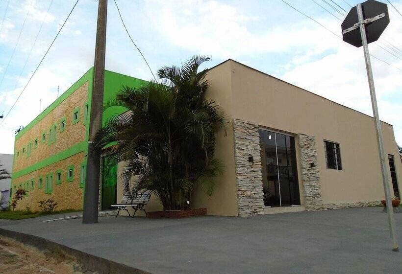 فندق Pousada Dos Girassóis