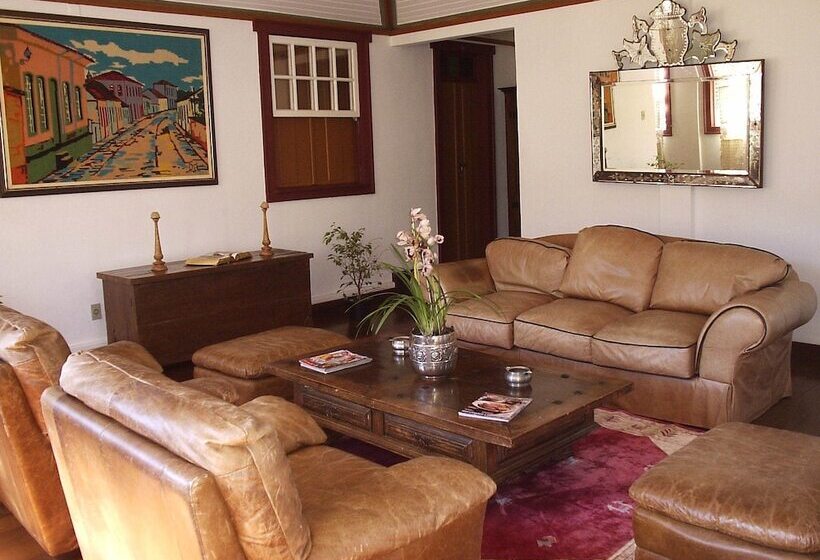 호텔 Pousada Padre Toledo