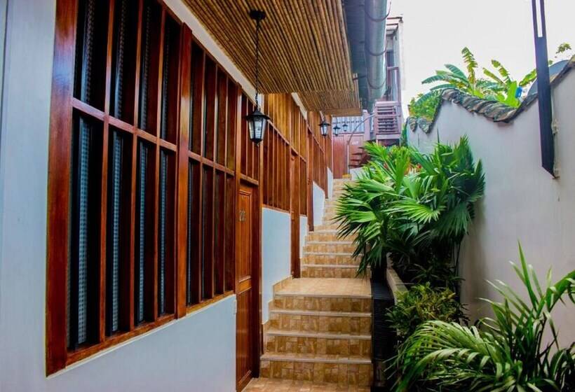 Отель Puerto Azul Tarapoto