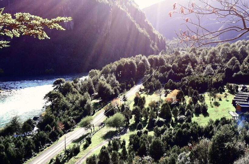 בית מלון כפרי Raudal