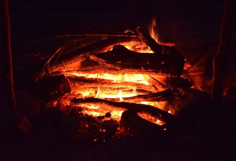 בית מלון כפרי Raudal