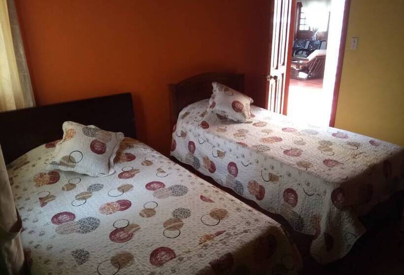 בית מלון כפרי Refugio Turístico El Alcaparral