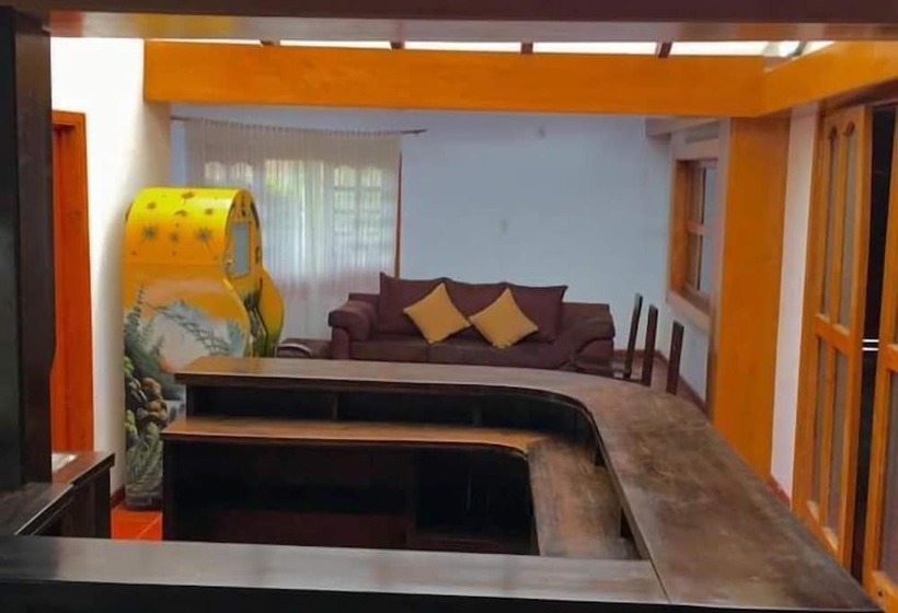 בית מלון כפרי Refugio Turístico El Alcaparral