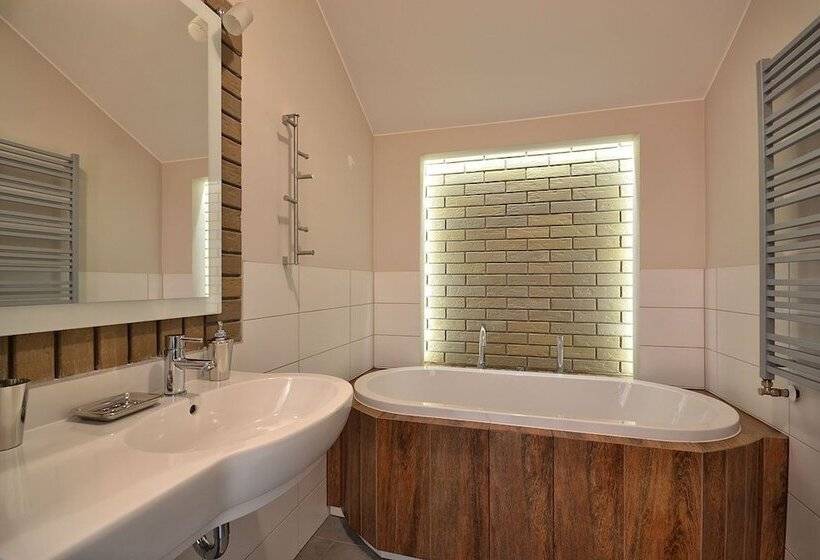 בית מלון כפרי Rezydencja Nad Jeziorem   Pestkownica