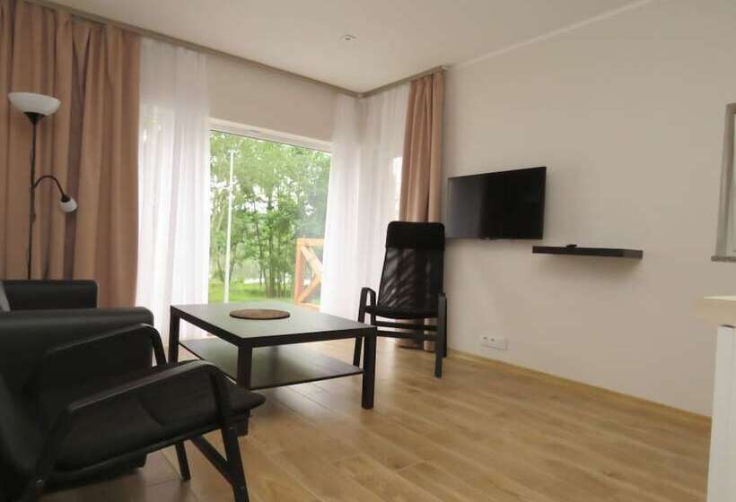 בית מלון כפרי Rezydencja Nad Jeziorem   Pestkownica