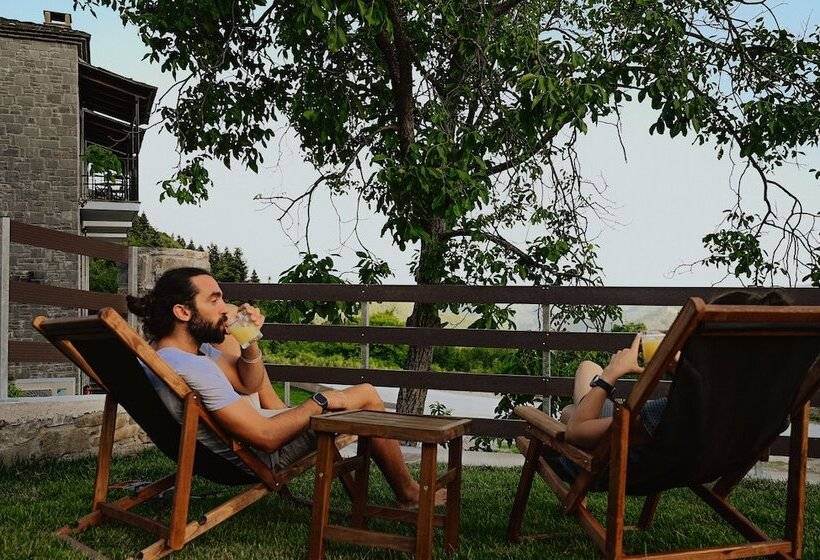 호텔 Rouista Tzoumerka Resort