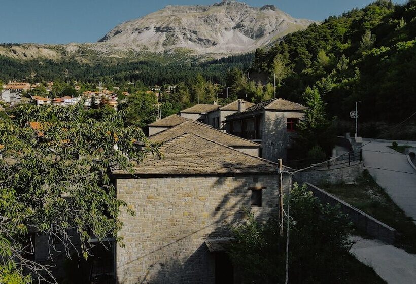 호텔 Rouista Tzoumerka Resort