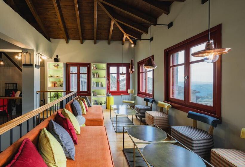 호텔 Rouista Tzoumerka Resort