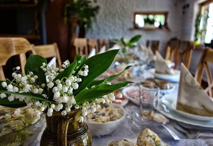 교외 호텔 Agroturystyka żabi Raj