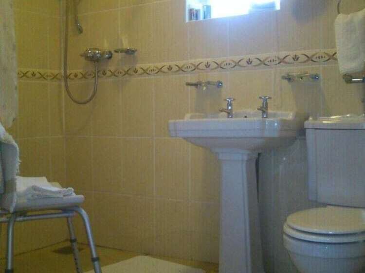 בית מלון כפרי Coolanowle Country House