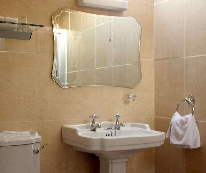 בית מלון כפרי Coolanowle Country House