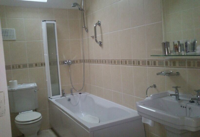 בית מלון כפרי Coolanowle Country House