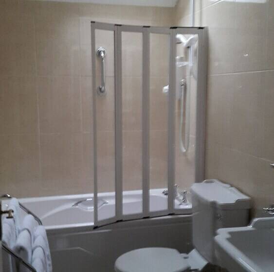 בית מלון כפרי Coolanowle Country House