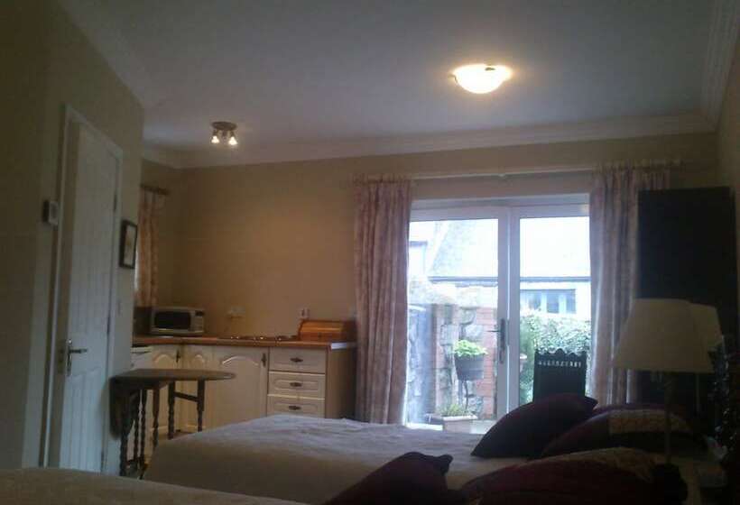 בית מלון כפרי Coolanowle Country House