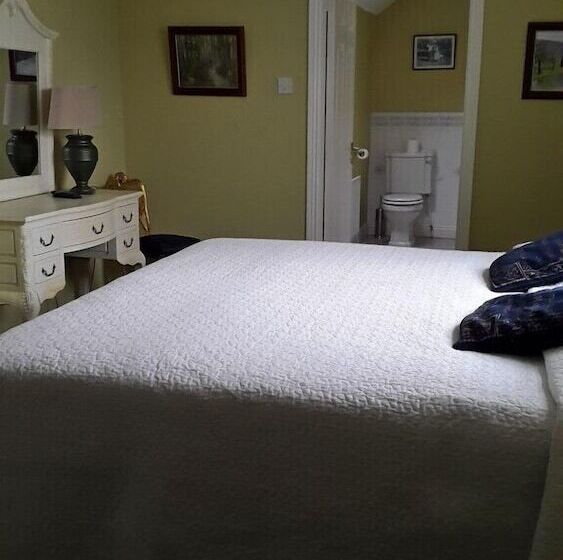 בית מלון כפרי Coolanowle Country House