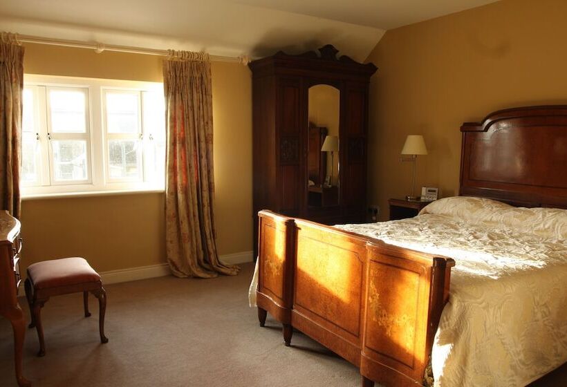 בית מלון כפרי Coolanowle Country House