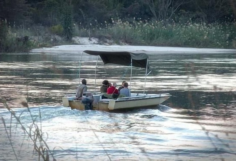호텔 Shametu River Lodge