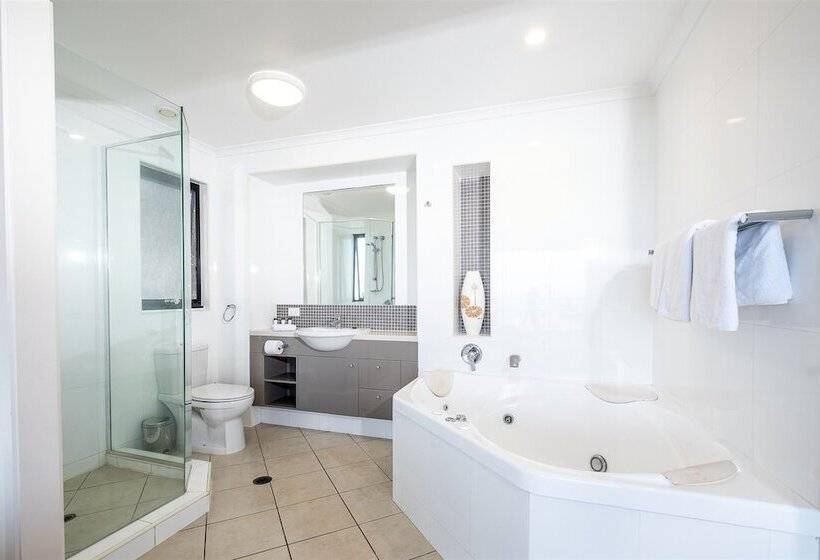 هتل Shoreline Apartments