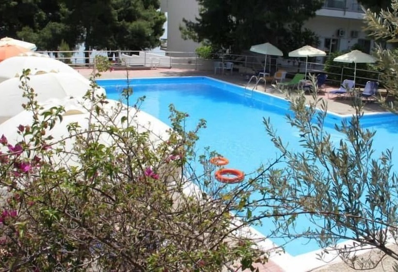 בית מלון כפרי Siagas Beach