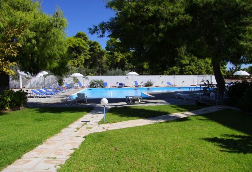 בית מלון כפרי Siagas Beach