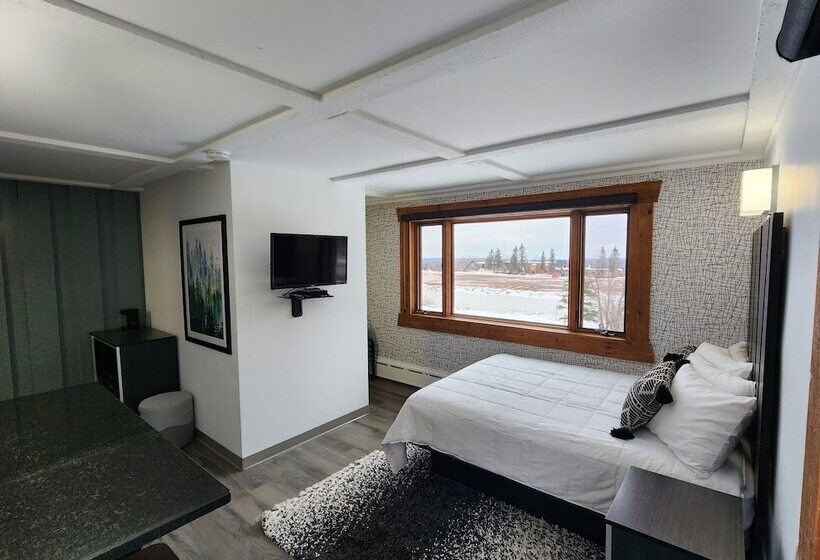 בית מלון כפרי Snowriver Mountain Resort