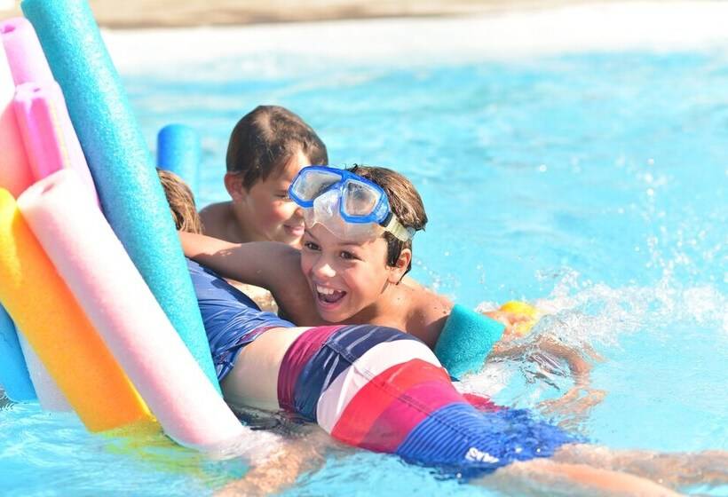 酒店 Station Touristique Pin Rouge