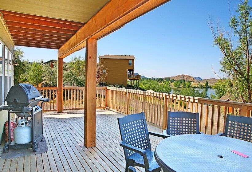 فندق Sunbanks Lake Resort