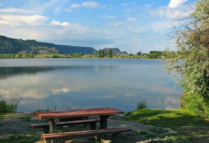 فندق Sunbanks Lake Resort