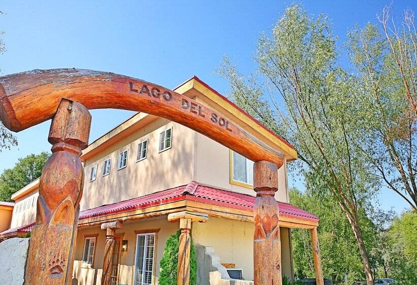 فندق Sunbanks Lake Resort