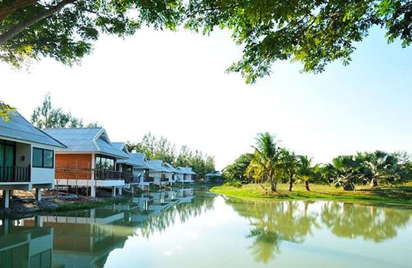 酒店 The Grand Jamjuree Resort Lamphun