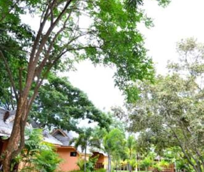 酒店 The Grand Jamjuree Resort Lamphun