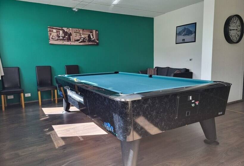 هتل The Northern Comfort Inn