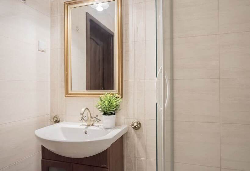 Отель Vacation Club Trzy Korony Apartments