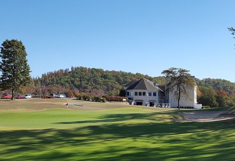 فندق Woodlake Lodge Golf And Country Club