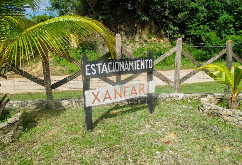 호텔 Y Cabañas Xanfari