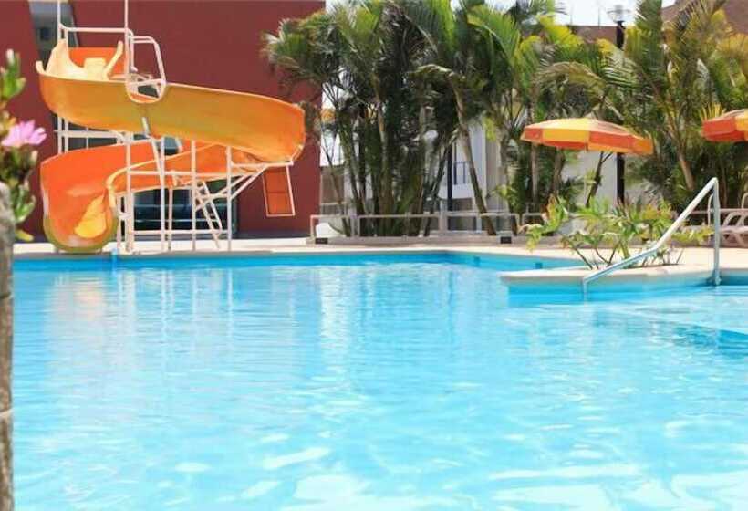هتل Y Centro De Convenciones Chavin