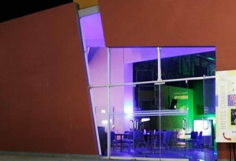 هتل Y Centro De Convenciones Chavin