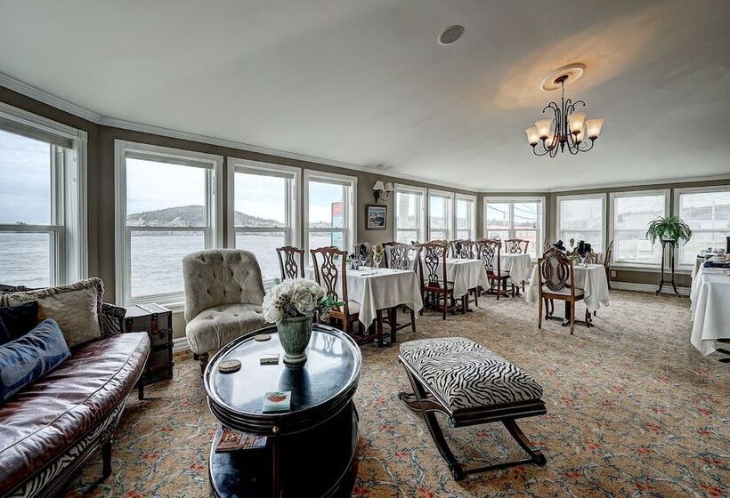 Inn By The Bay
