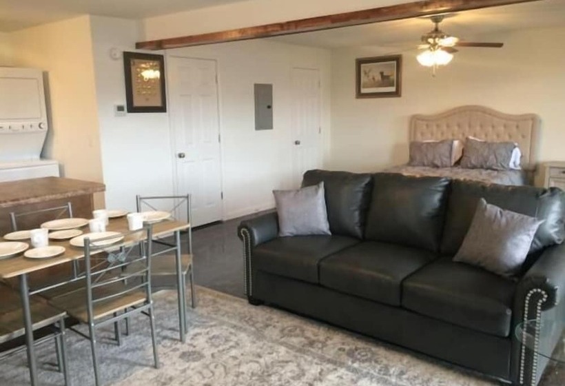 汽车旅馆 Anchor Inn & Suites