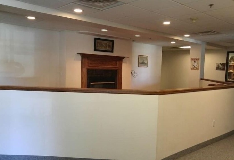 فندق على الطريق Lewellen Lodge