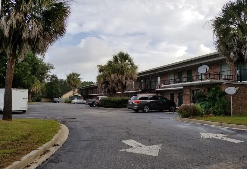 فندق على الطريق Palmetto Inn