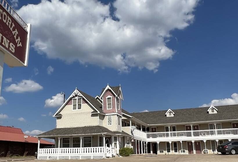 فندق على الطريق Victorian Inn