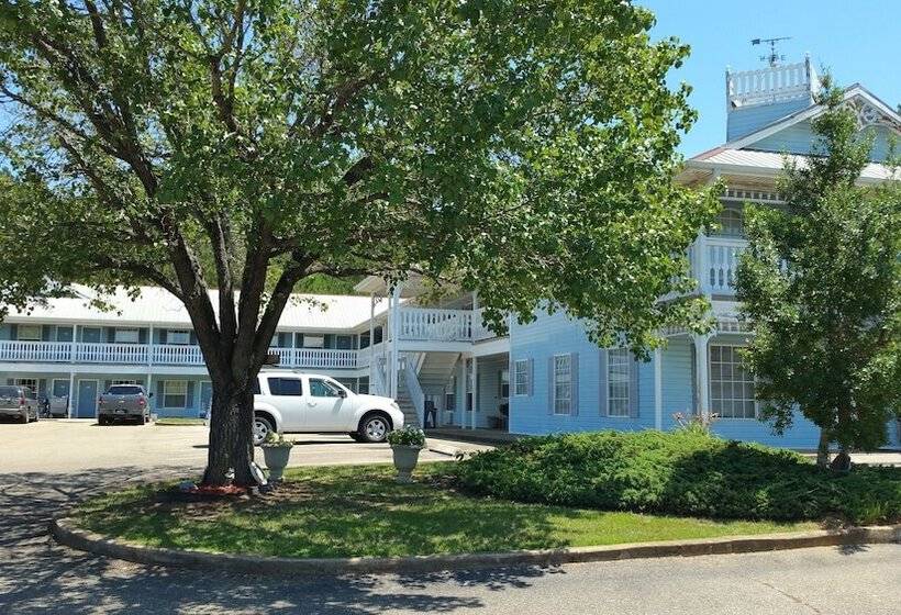 فندق على الطريق Victorian Inn